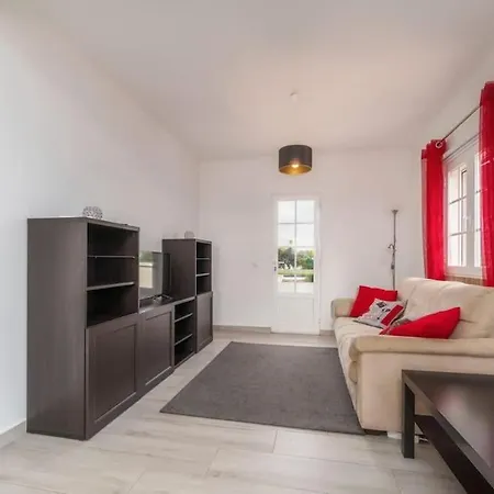 Holiday home Vivenda Com Piscina Ria Formosa