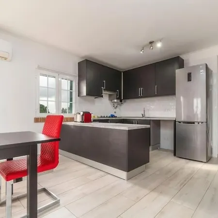 Vivenda Com Piscina Ria Formosa بيت للعطل *